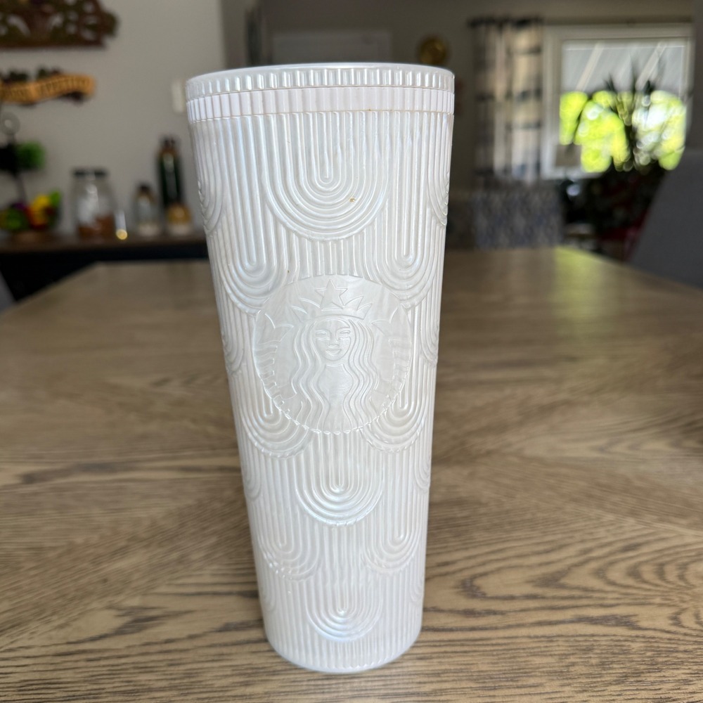 Starbucks 2022 Pearl White Iridescent Scalloped Mermaid Siren Tumbler 24  oz